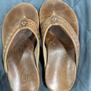 Olukai leather sandals men’s size 7